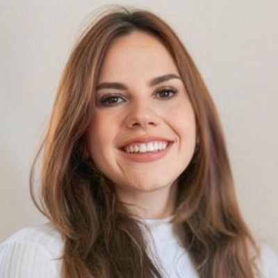 Lara Tralli, Senior Change & Learning Consultant