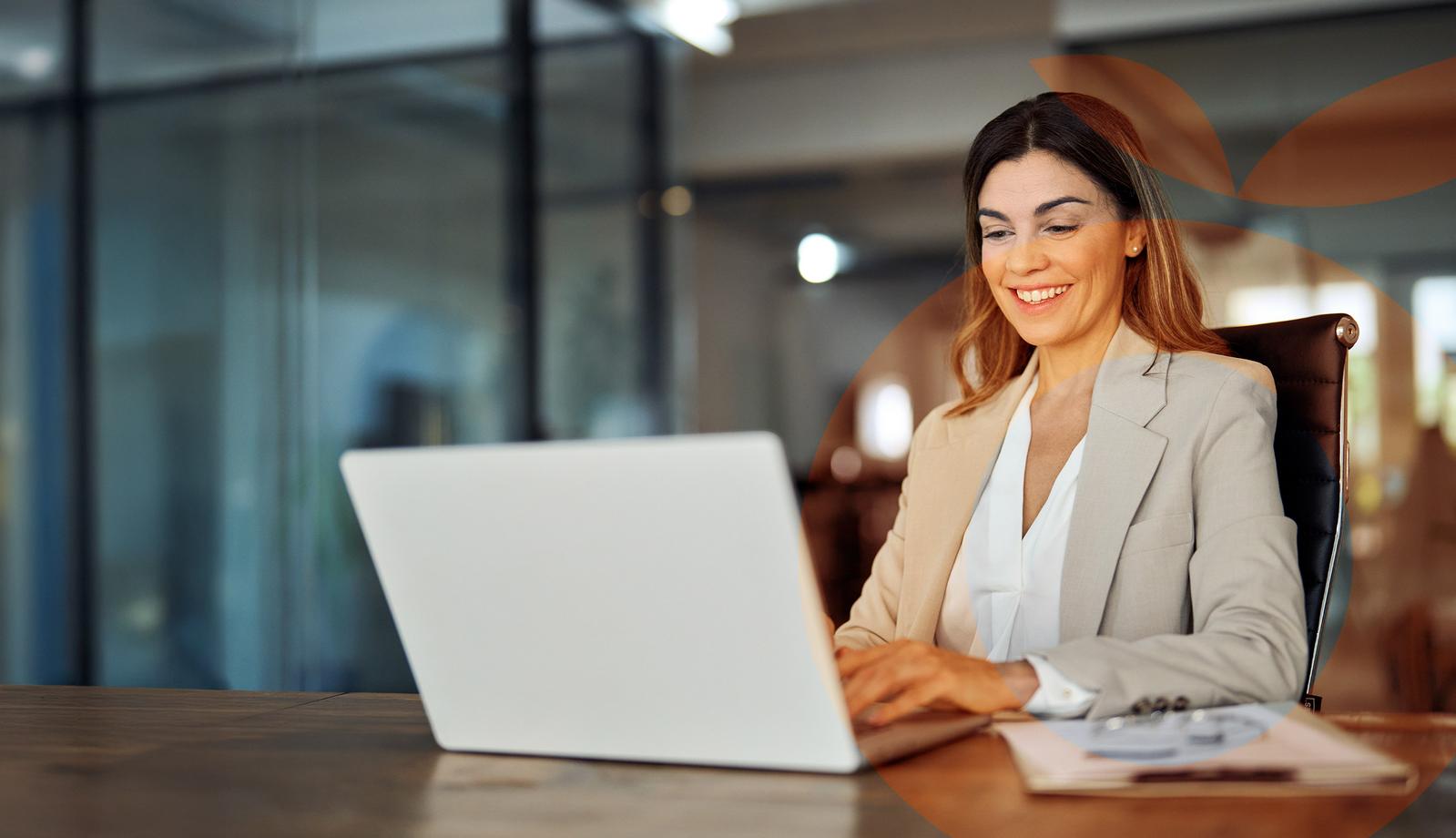 Glückliche Avaloq-Nutzerin dank der Unterstützung durch die tts performance suite